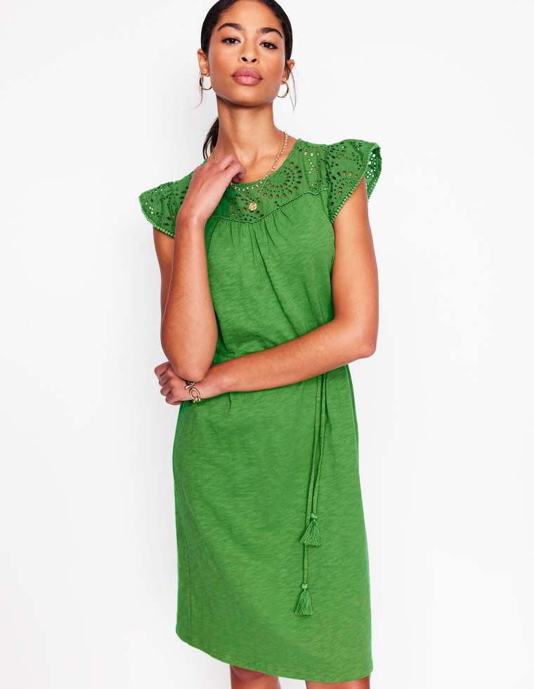 mini boden broderie dress NWT Mini Boden Deep Hem Broderie Dress boatswainllc.com